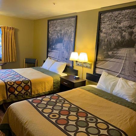 Super 8 By Wyndham Eau Claire Wi Hotel Kültér fotó